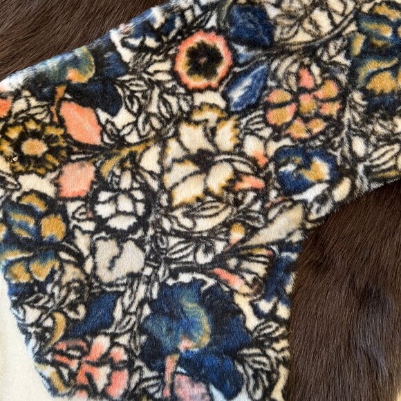 NWT Karl Donoghue shearling and velvet scarf - Picture 4 of 10